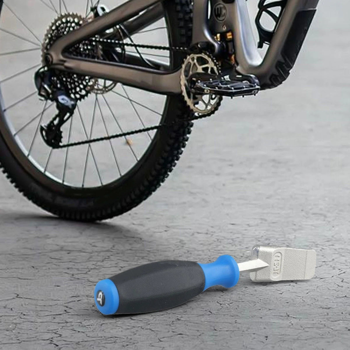 Brake Piston Spreader Tool for Easy Car Brake Adjustments
