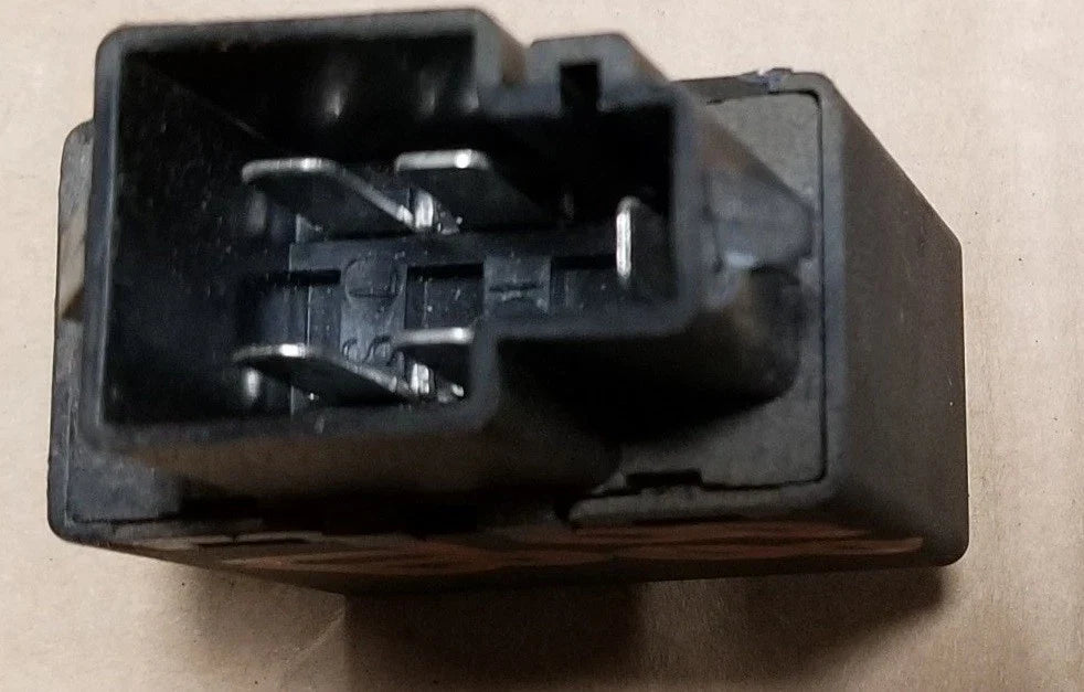 Rear Window Defrost Heater Relay E5SB-18C641-AB for Thunderbird Cougar (1987–1988)