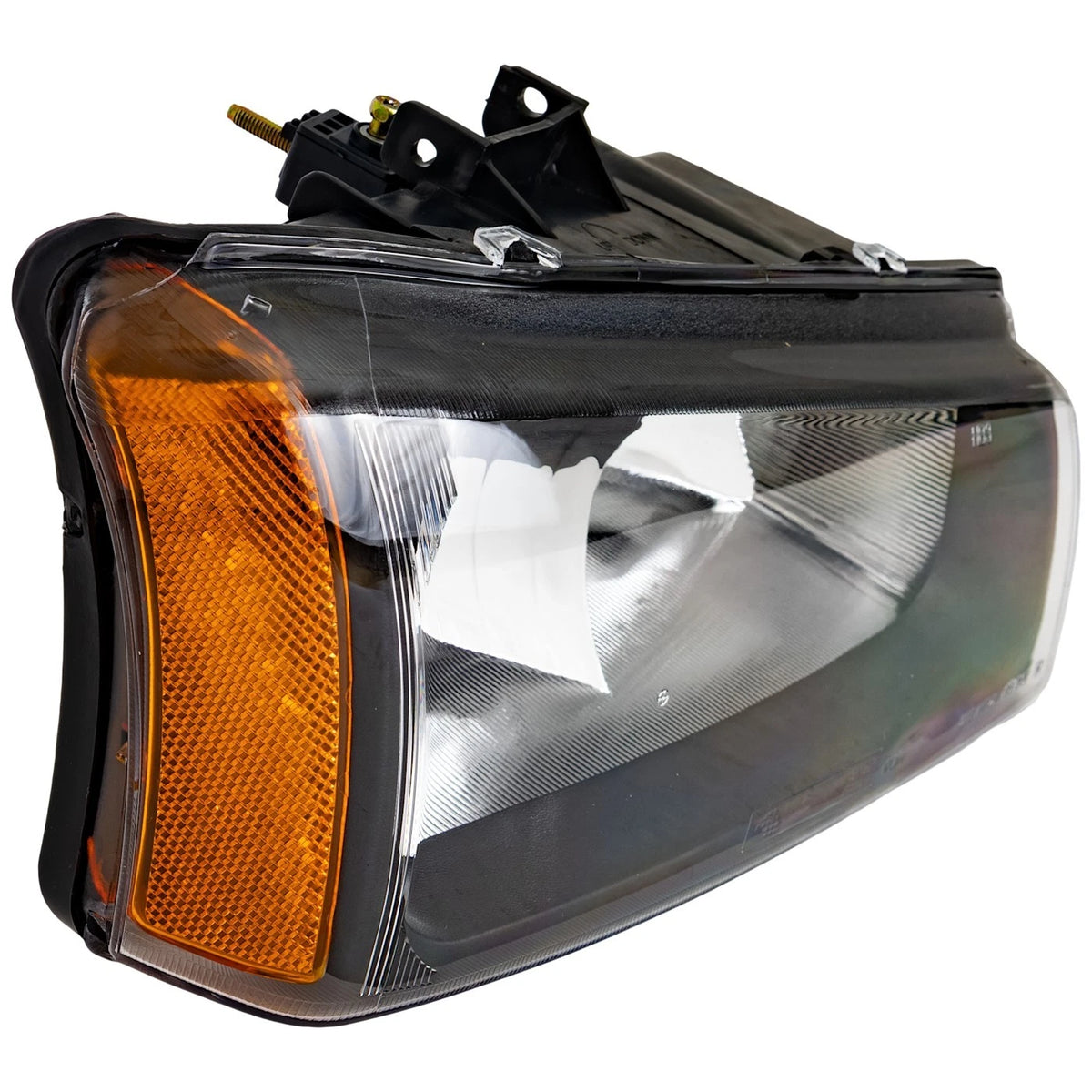 Passenger Headlight for Chevrolet Silverado 1500 (2003–2006) Fluted Reflector