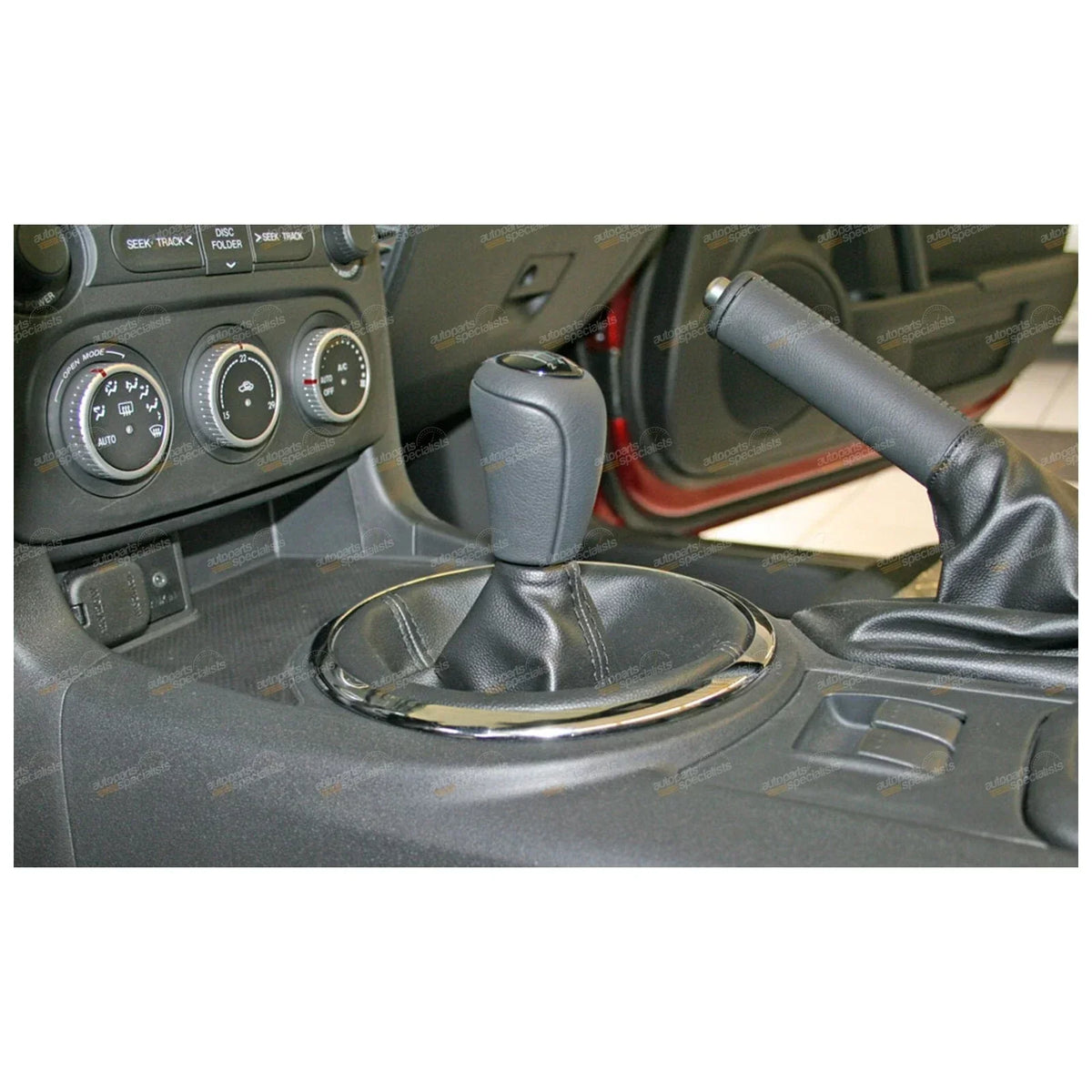 Gear Shift Ring in Chrome for Mazda MX-5 NC