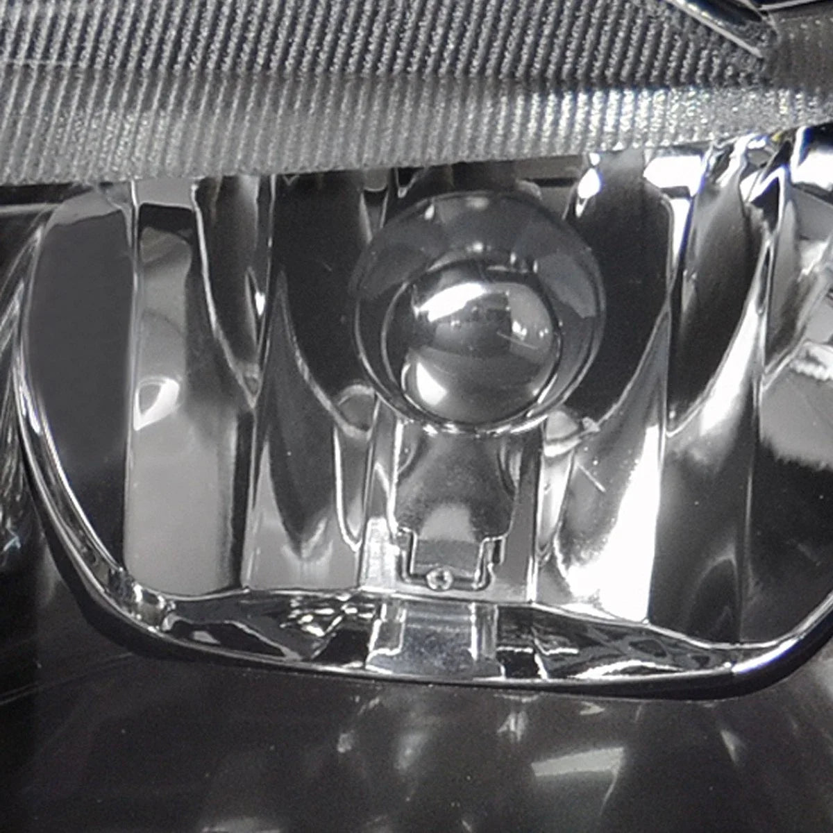 OE Style Front Headlight Lamp for Jeep Grand Cherokee WJ (1999–2004) CH2503121