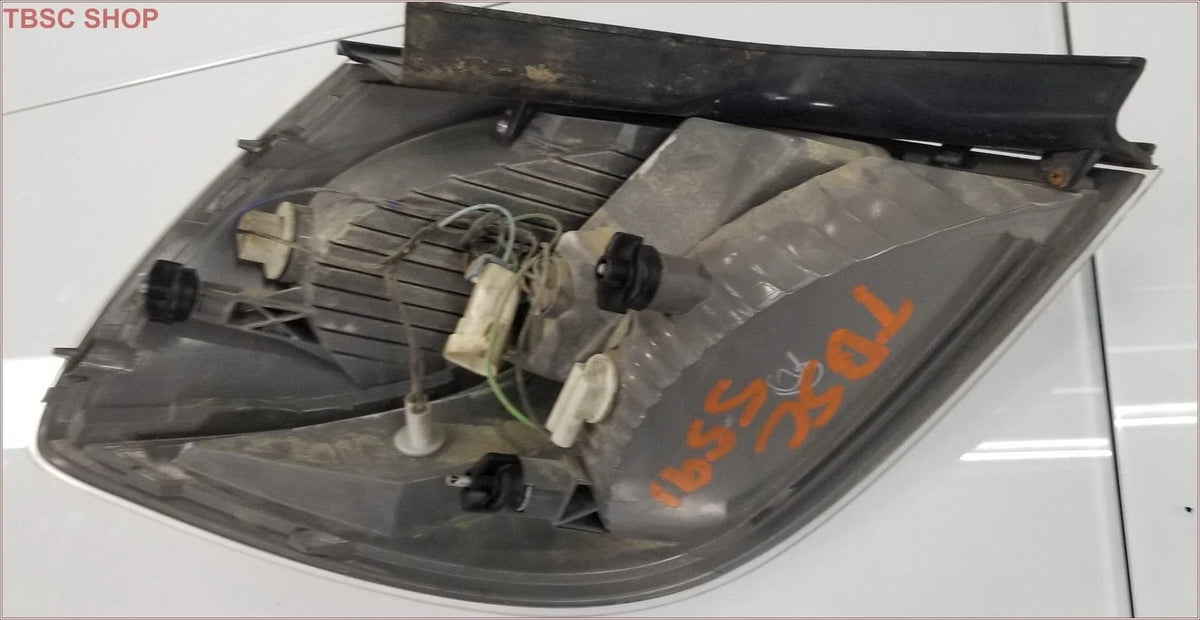 Tail Light for Saturn Aura (2007–2009) GM 25845492 Right Passenger Side
