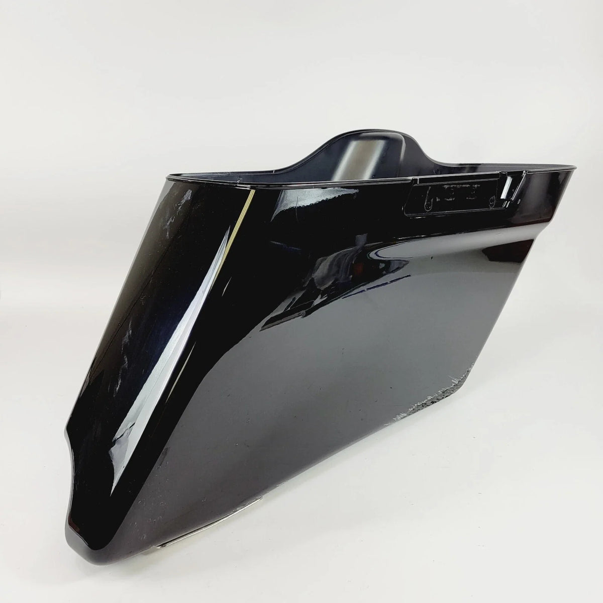 Right Saddlebag (Stretched, Vivid Black) for 2014-2023 Harley-Davidson