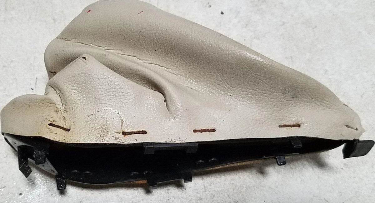 Center Console Emergency Brake Finishing Pouch for Jaguar X-Type (2002–2008)