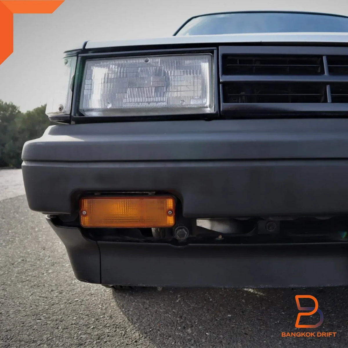 Park Lamps - Front Bumper Bar Indicators for Corolla (83-87)