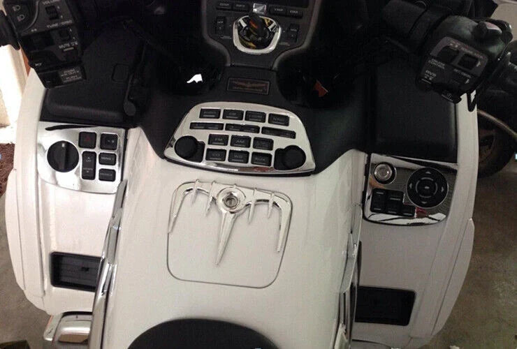 Chrome Accent for Fairing Control on GL1800 Goldwing (2001–2011)