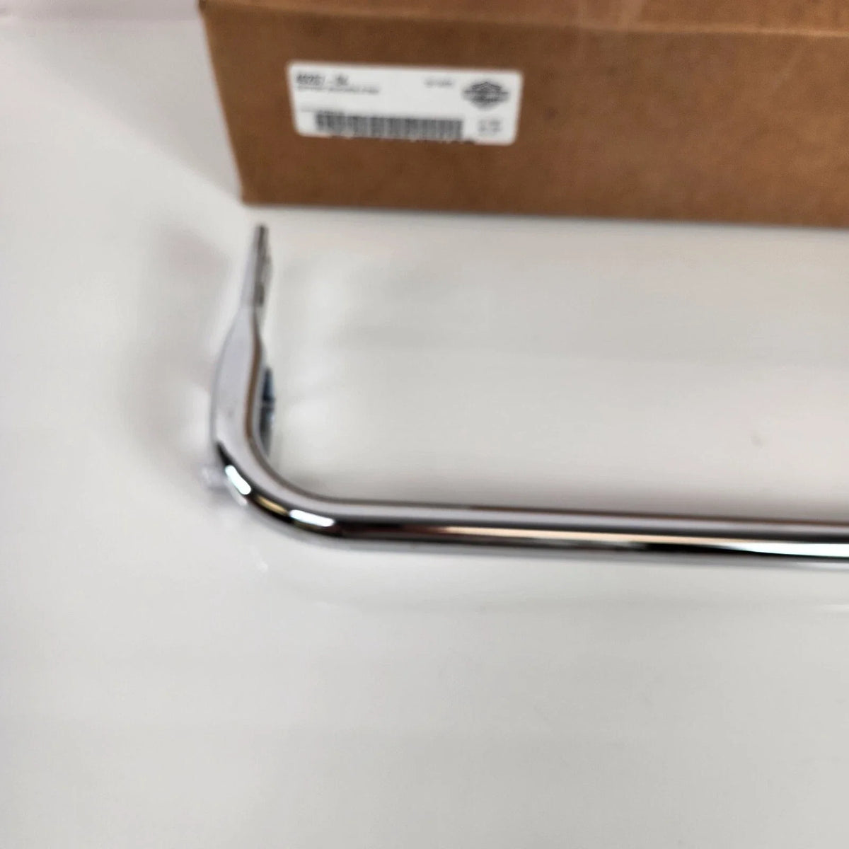 Chrome Right Saddlebag Support Bracket for Harley-Davidson Touring (1997–2008) 49207-04