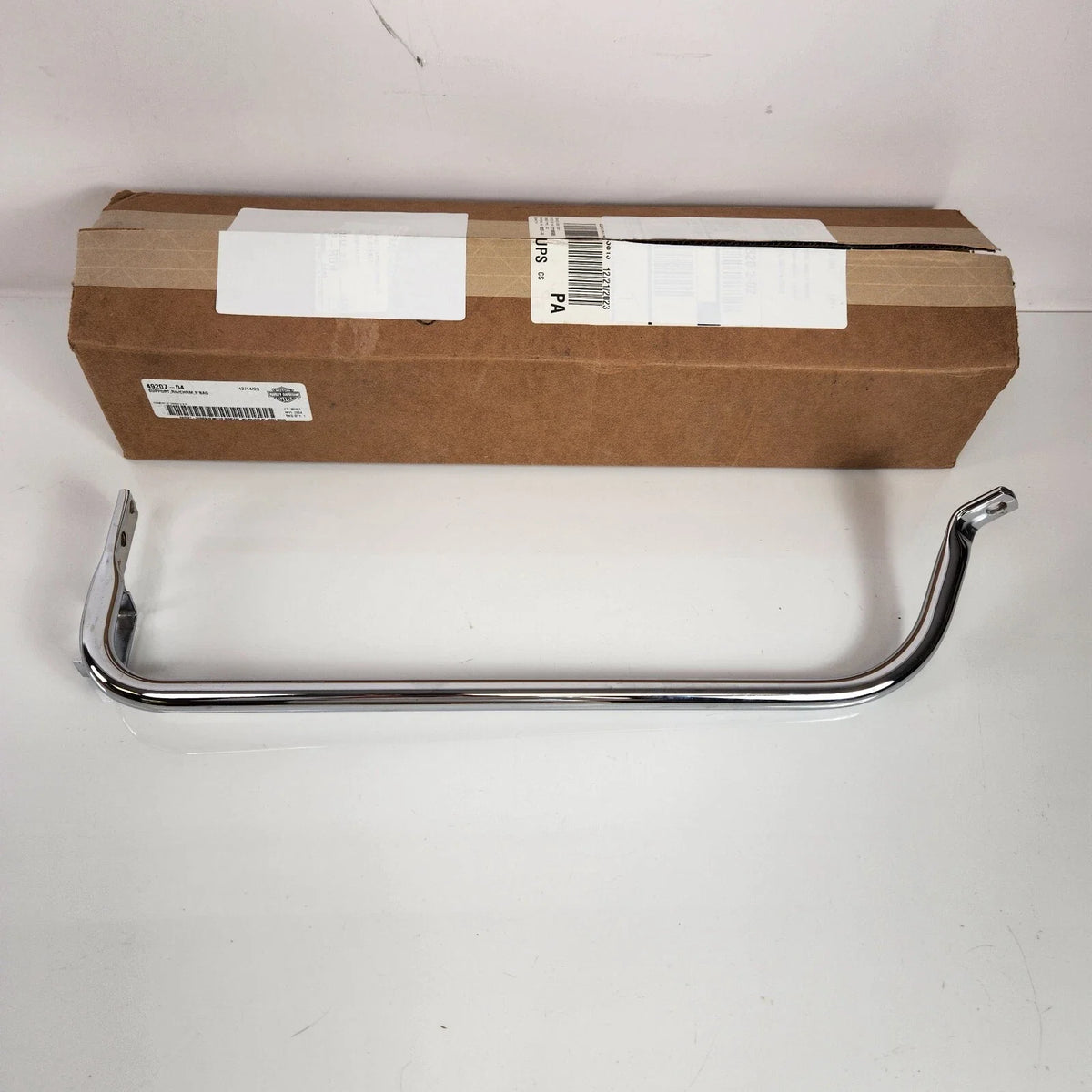 Chrome Right Saddlebag Support Bracket for Touring Harley-Davidson 1997-2008