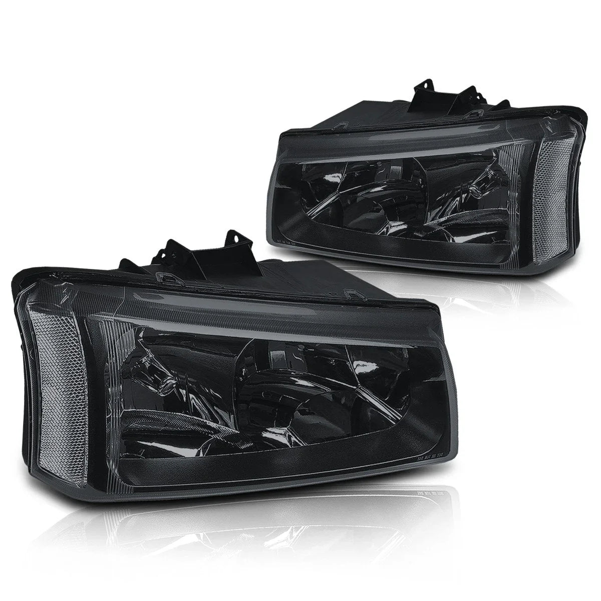 Upper Headlight Lamps Clear Corner Smoked for Chevy Silverado/Avalanche (2003–2006)