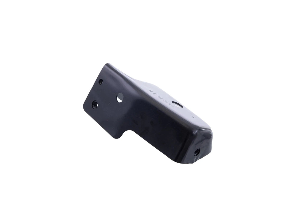Bumper Bracket for Chevrolet (Front Left Driver Side) (GM1066180, 15838208)