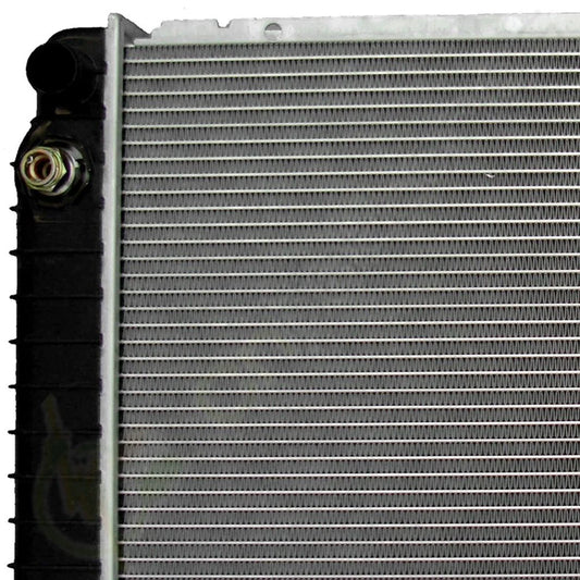 Aluminum Radiator for Chevrolet Express 2500 (1996) & G20 (1992–1995)