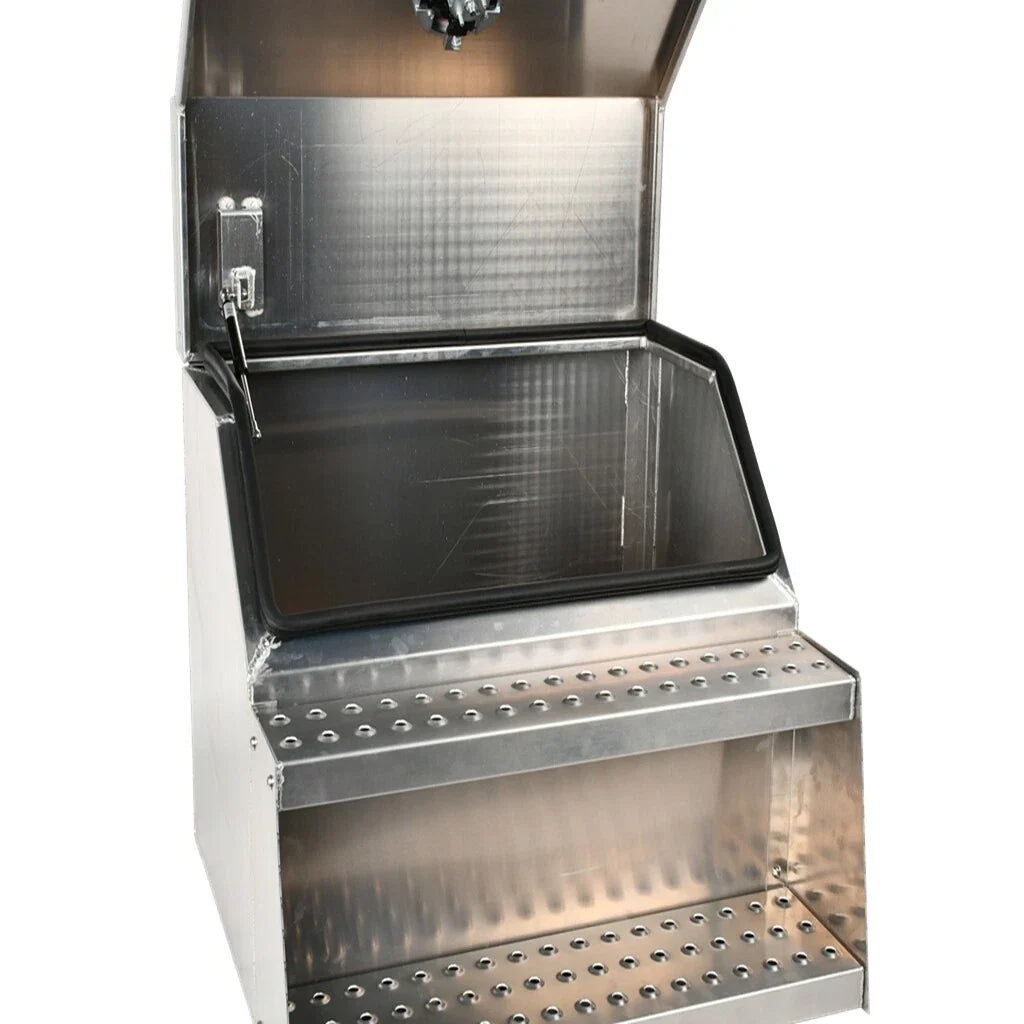 Aluminum Tool Box with Saddle Step for Semi Truck (28"x25"x30")