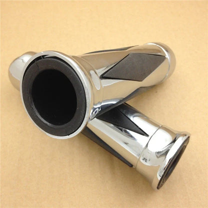 Skull Diamond Chrome Hand Grips for Harley Softail Dyna 2000-2023
