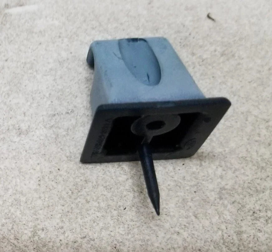 Sun Visor Clip for Ford Thunderbird Cougar (1985–1988) - Blue