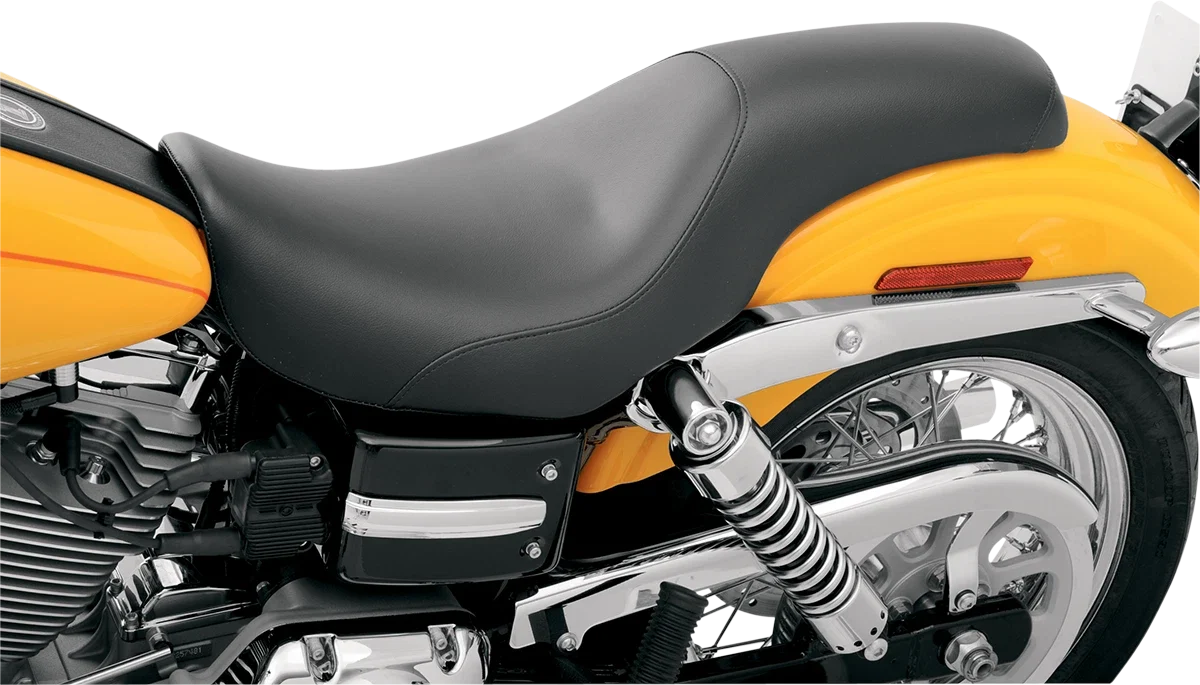 SADDLEMEN Profiler Seat for Dyna (2006–2017) 806-04-047 - Black Smooth