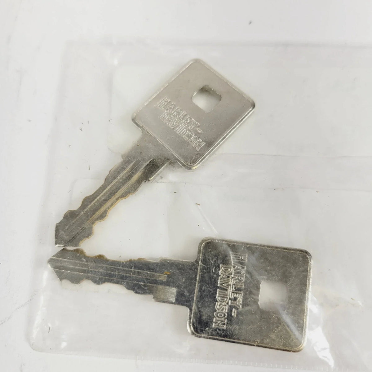 Key Set for Harley Davidson (OEM Code 7022B, 90300034)