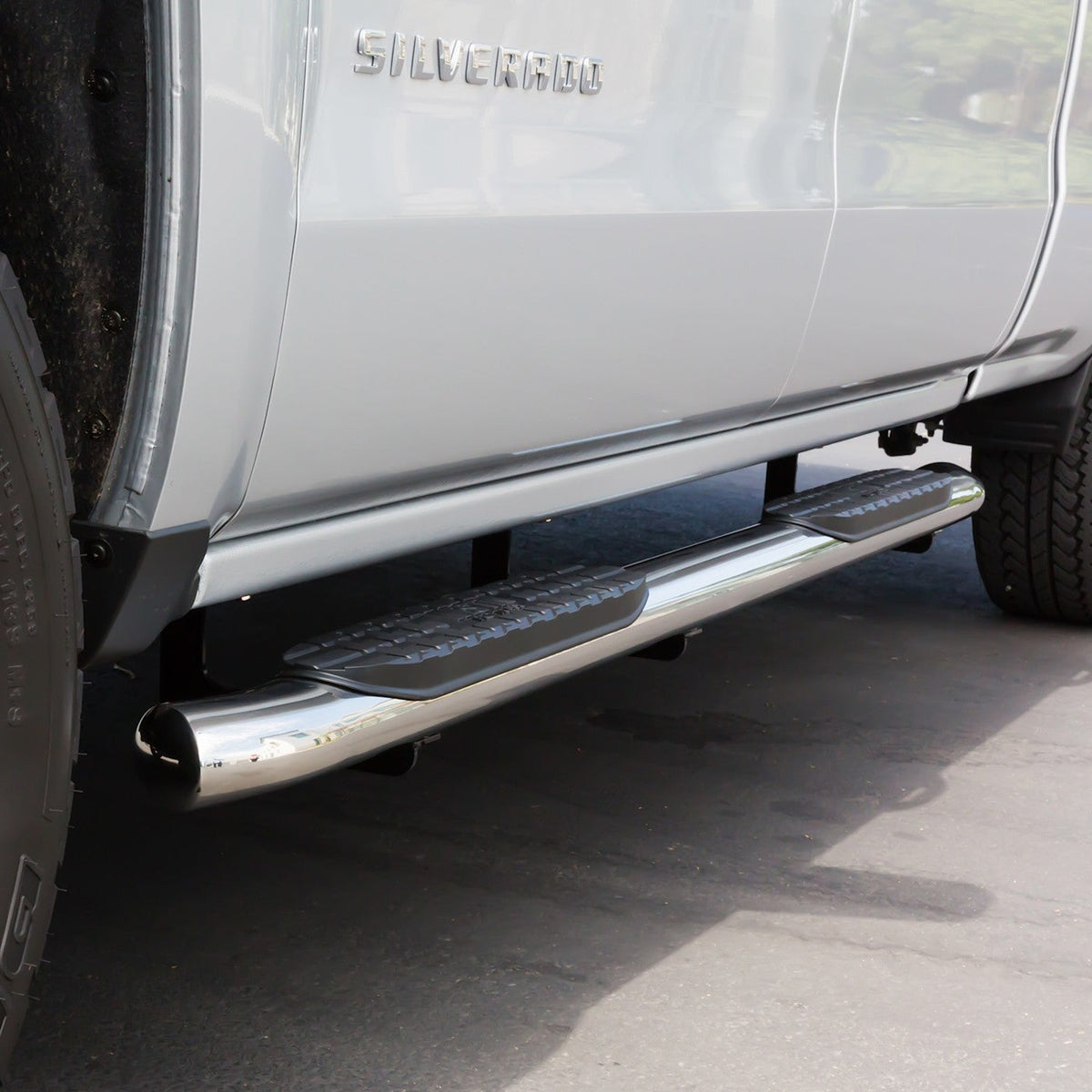 Nerf Bars Set of 2 for 2001-2010 Chevy Silverado 2500 HD