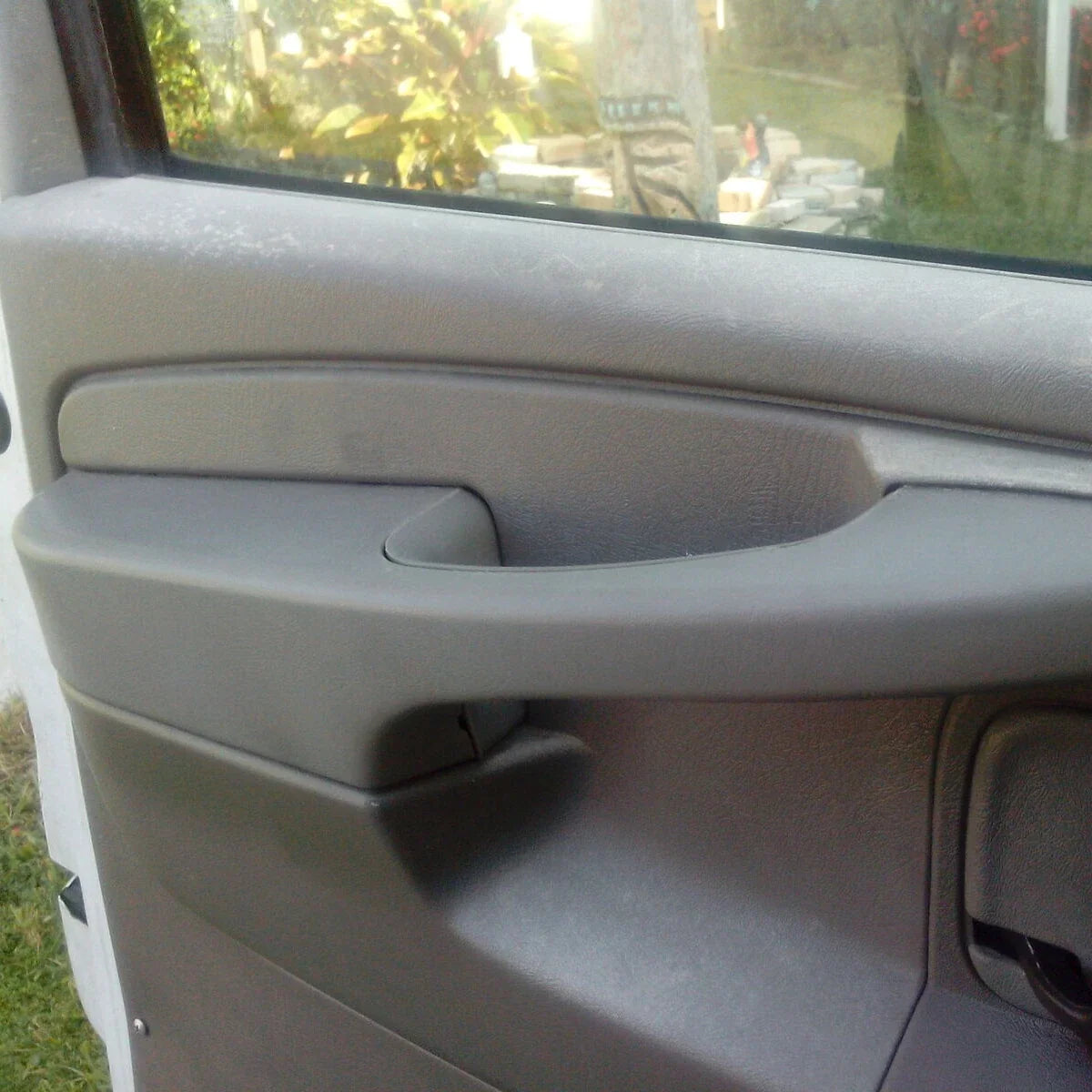 Armrest Inner Door Pull Handle for GMC Savana 2003-2019