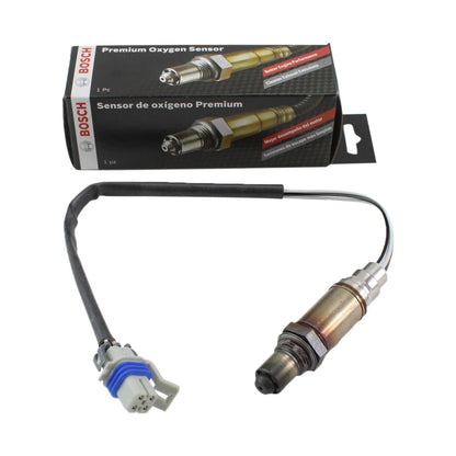 Left Oxygen Sensor 15895 by Bosch for Toyota Hilux N70 2005-2015