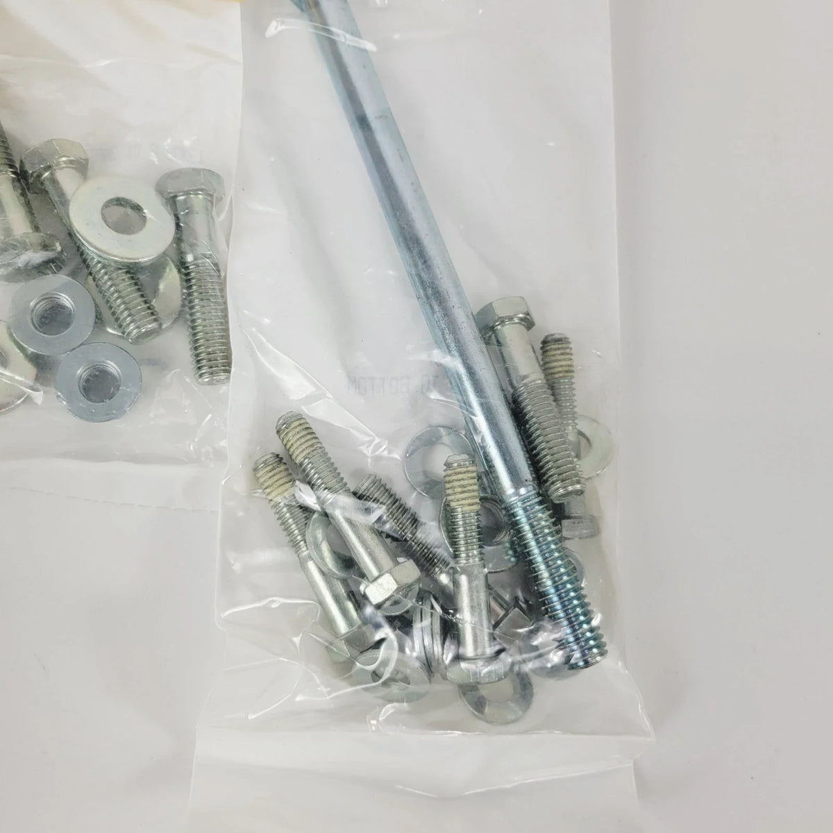 OEM Shipping Bolt Down Engine Hardware Washers Nuts for Harley Twin Cam 88 (1999–2006)