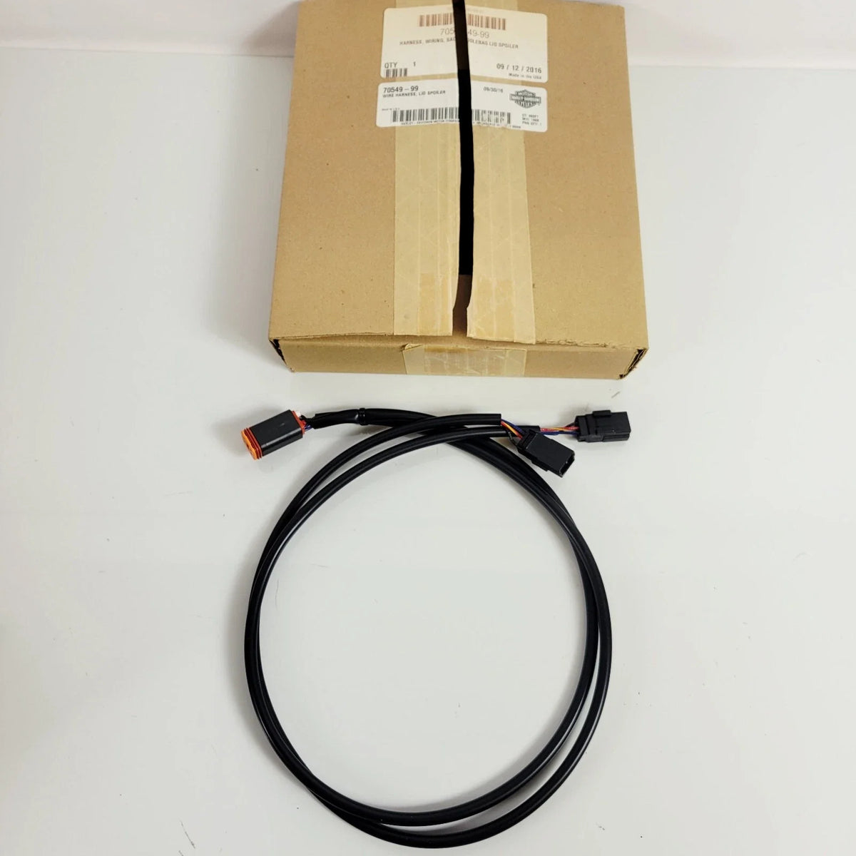 Saddlebag Lid Spoiler Wire Harness for Harley Davidson (1993–2013) 70549-99