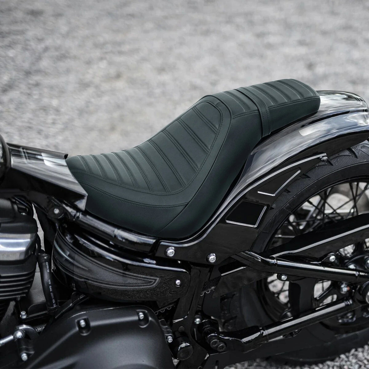 Driver and Passenger Seat in Black for Harley Softail 2018-2025