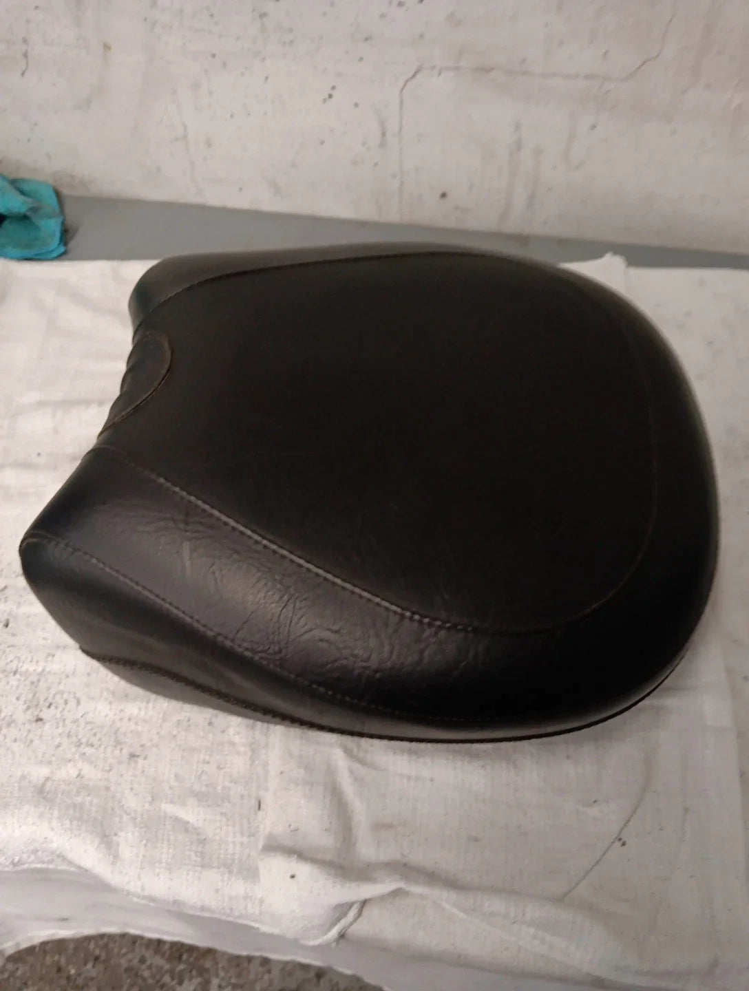 Mustang Softail Passenger Seat for Harley-Davidson 2006–2017