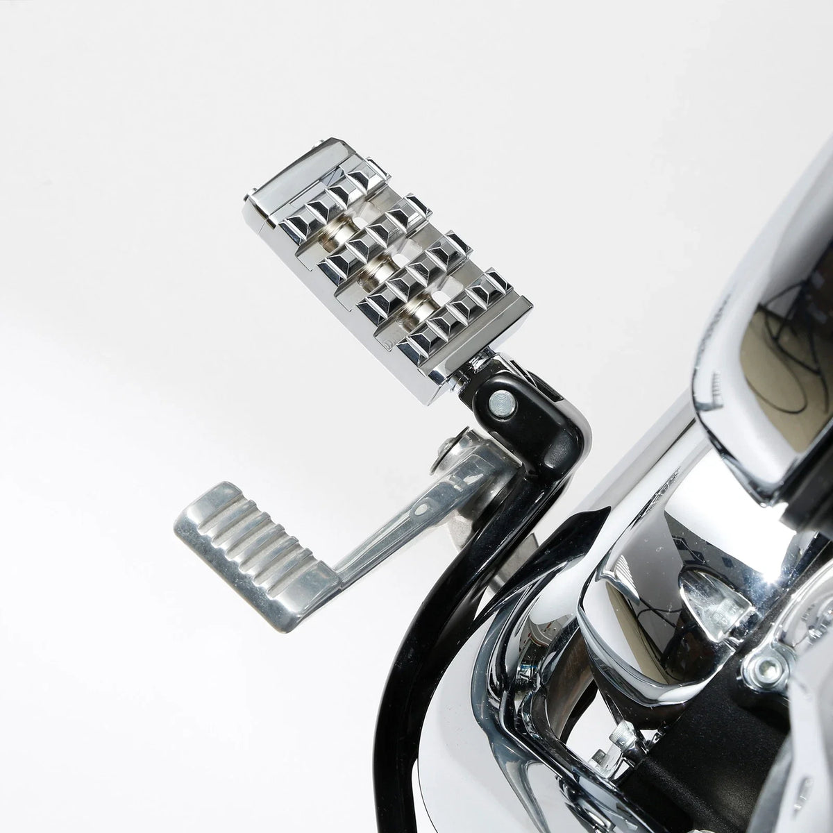 Foot Pegs for Harley Softail Low Rider Sport Glide (2018–2023)