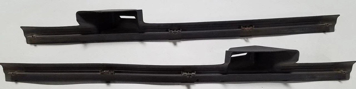 Lower Seat Panel Gray Set for Ford Thunderbird Cougar (1992–1993)