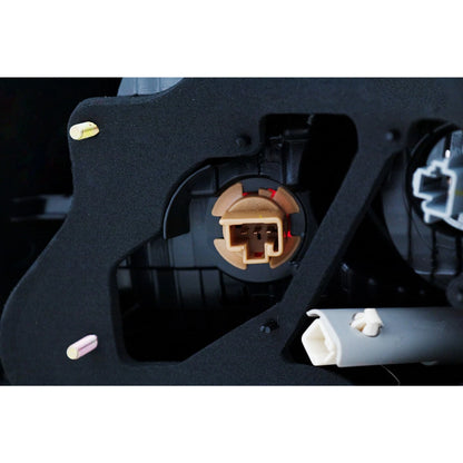 Tail Light Driver Left Outer for Lexus ES330 ES300 (2002–2003)