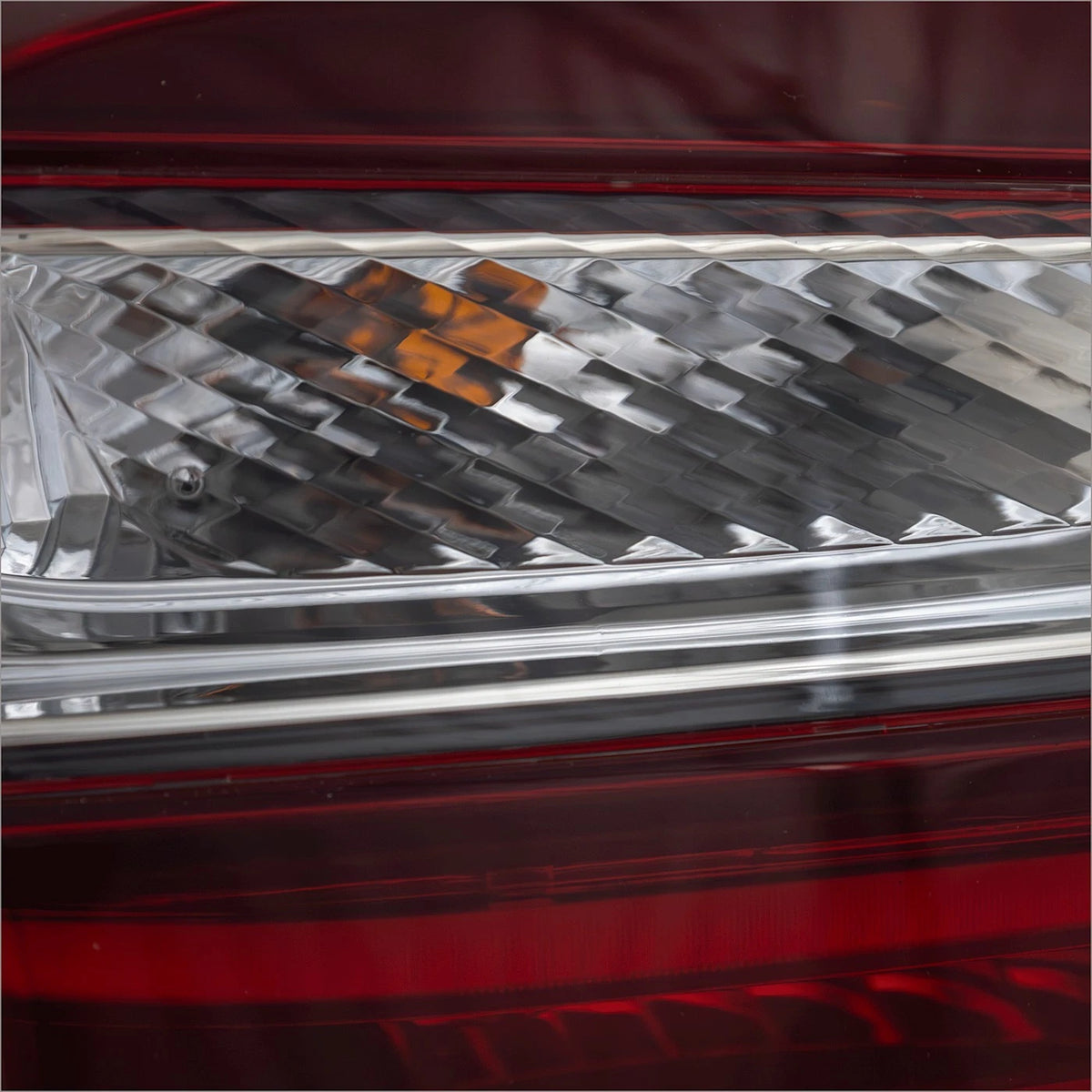 Tail Light Driver Left Outer for Honda Accord (2016–2017)