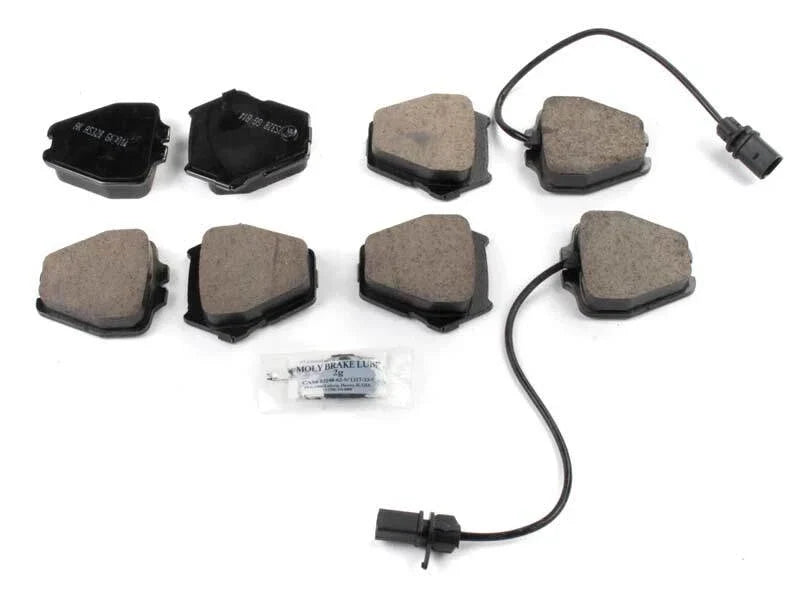 Set of 4 Akebono Ceramic Disc Brake Pads for (EUR912)