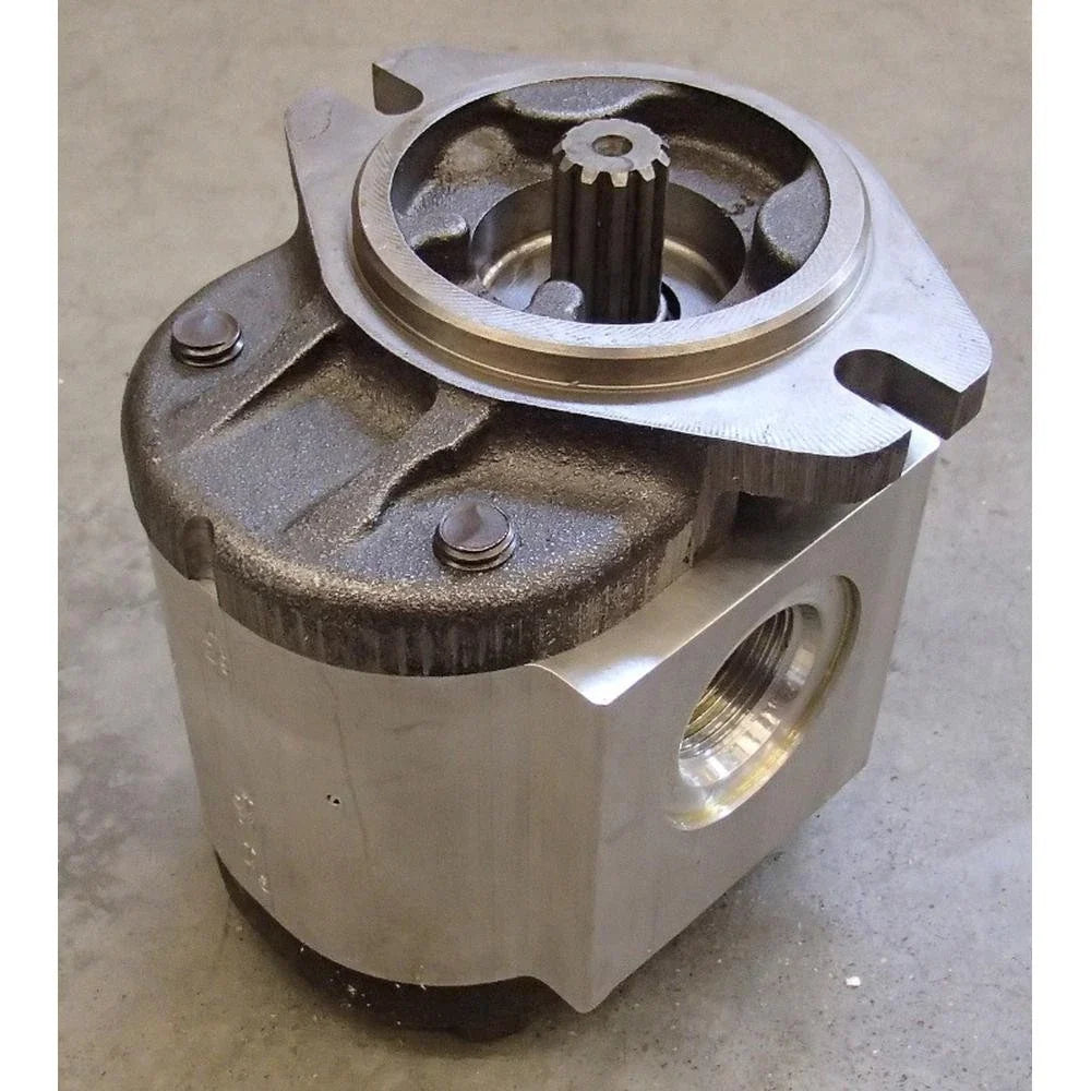 Hydraulic Pump for Bobcat Skidsteer Loaders 873 (Fits 6673916)