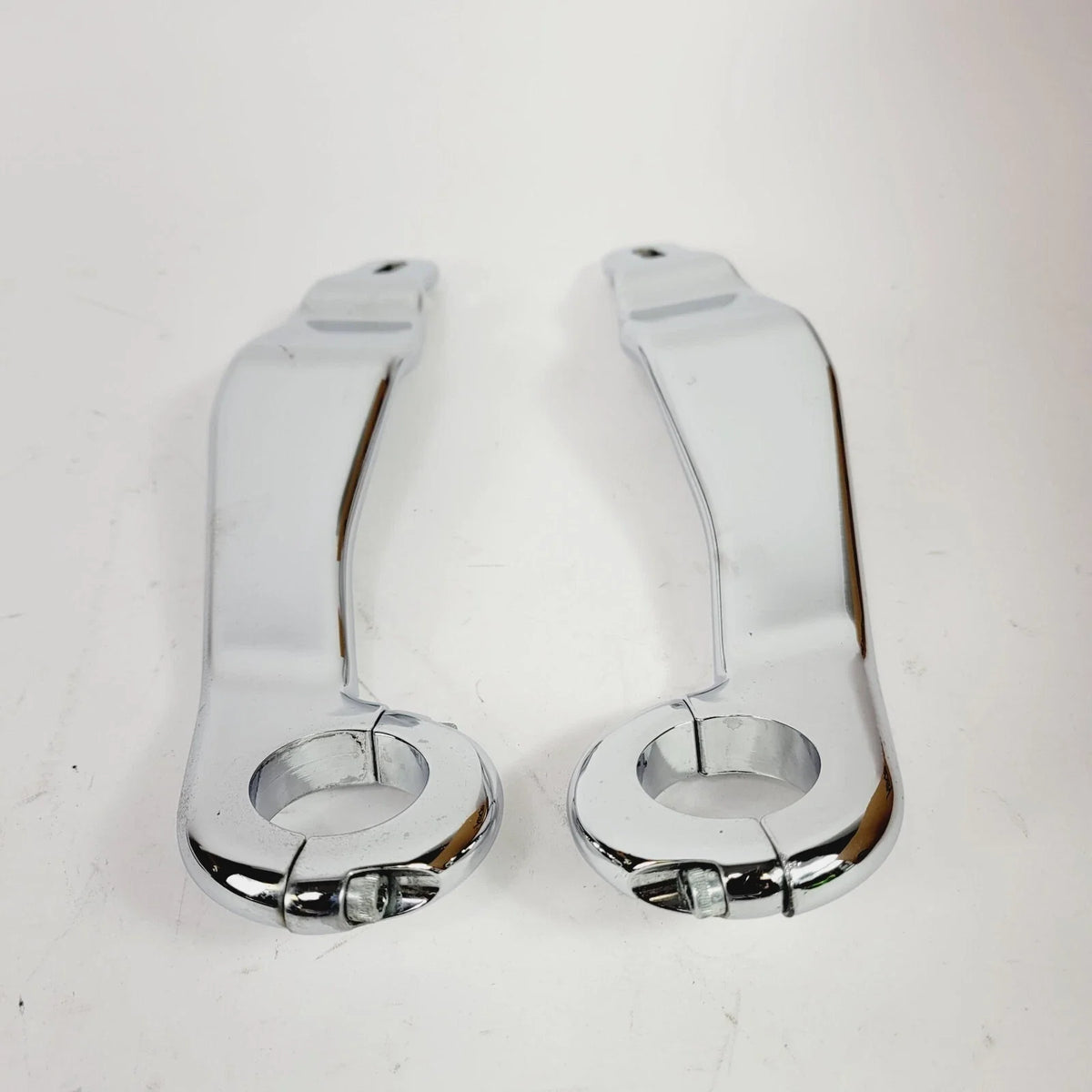 Set of 2 Fairing Support Brackets for Harley Touring Road Glide 2015-2023