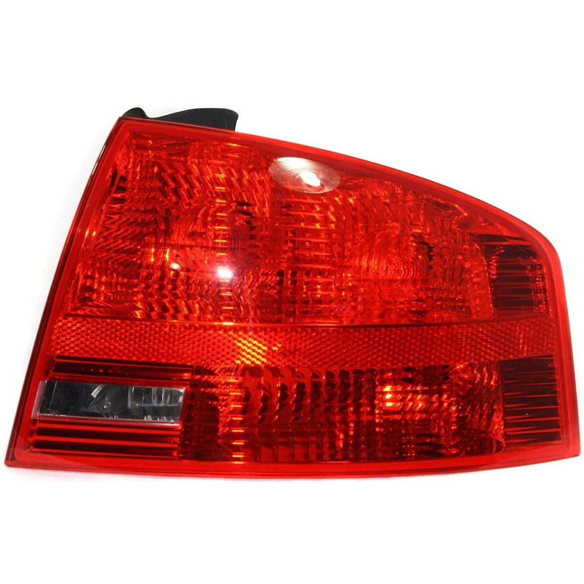 Halogen Tail Light Set for Audi A4 Quattro (2005–2008) Outer Red w/ Bulbs