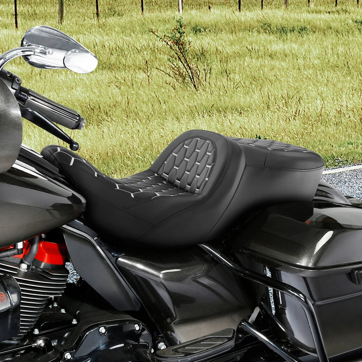 Gel Seat in Black White for Harley Road Glide 2009–2023