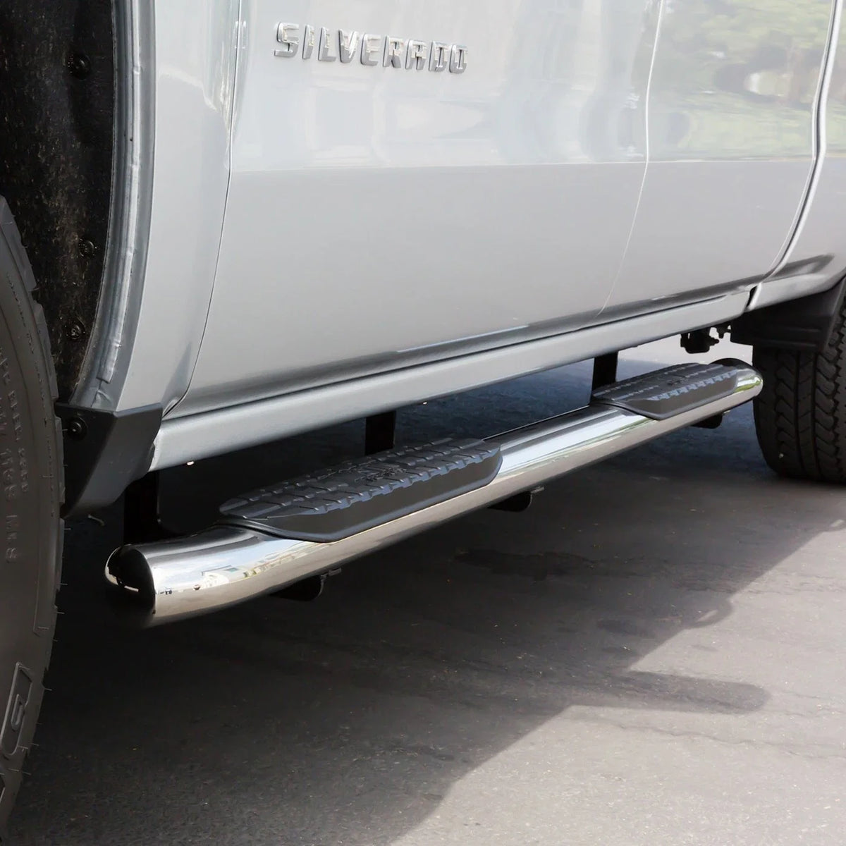 Nerf Bars Set of 2 for 2001-2010 Chevy Silverado 2500 HD