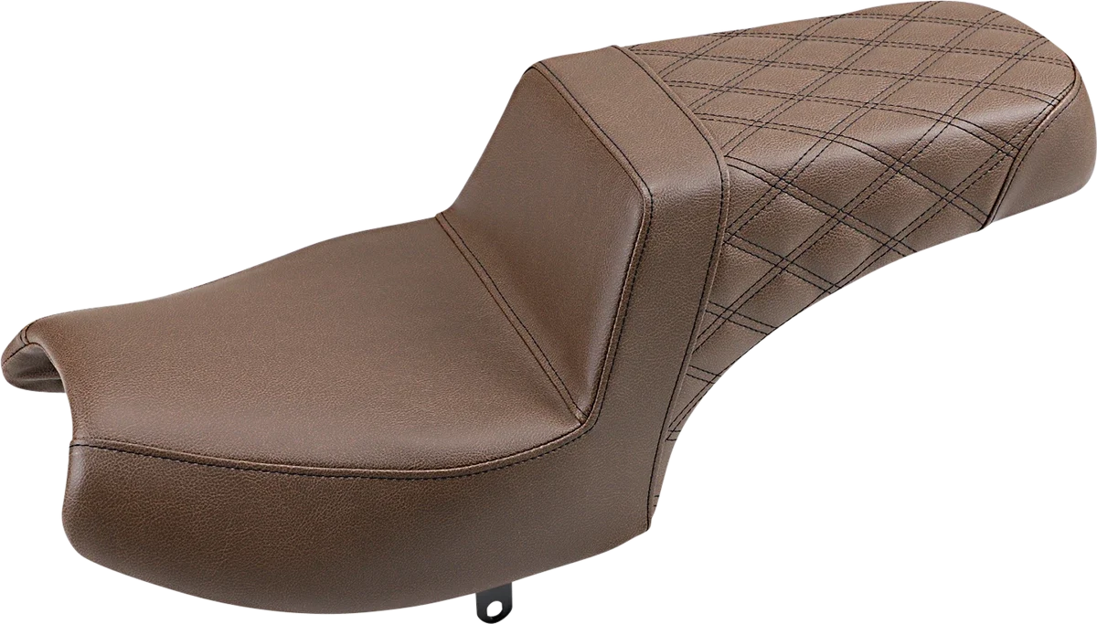 SADDLEMEN Step-Up Seat for Challenger (Front Smooth/Rear Lattice Stitch)