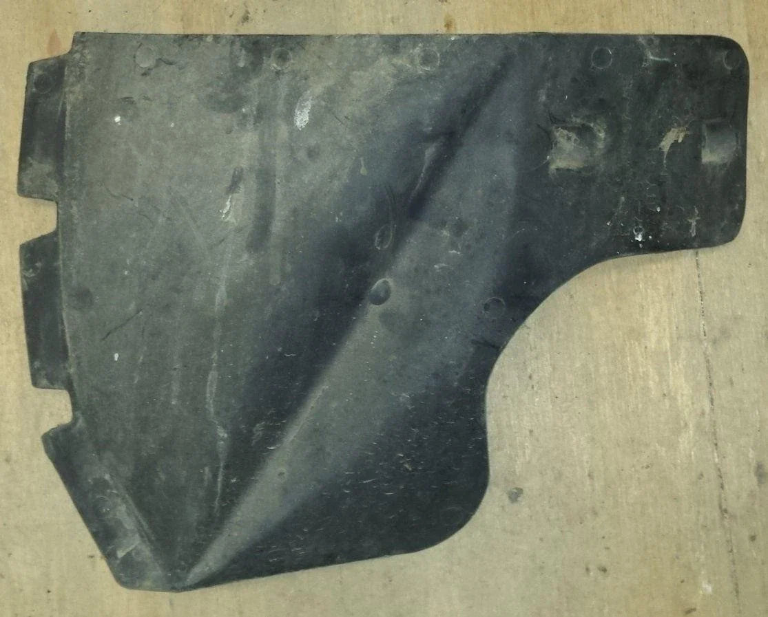 Rear Splash Guard for Ford Thunderbird Cougar (1989–1997)