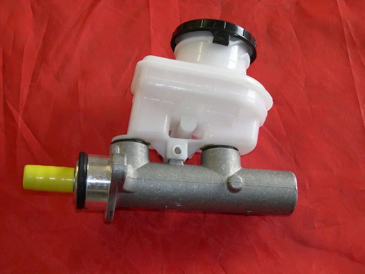 Brake Master Cylinder 4WD for Isuzu D-Max (2008-2012)