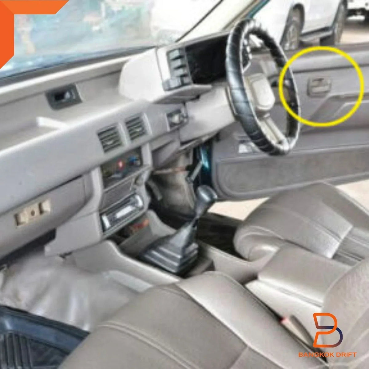 Pair of Cream Inner Door Handles for Holden Rodeo TF KB (80-03)