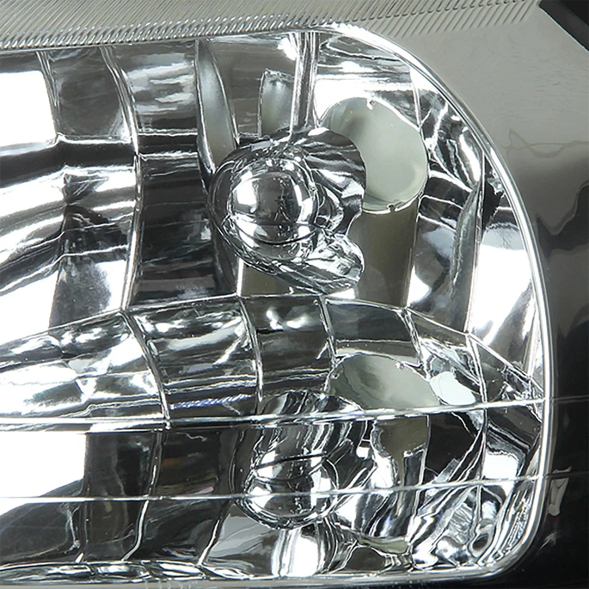 OE Style Front Headlight for Ford Mustang (1999–2004) FO2502177 Chrome