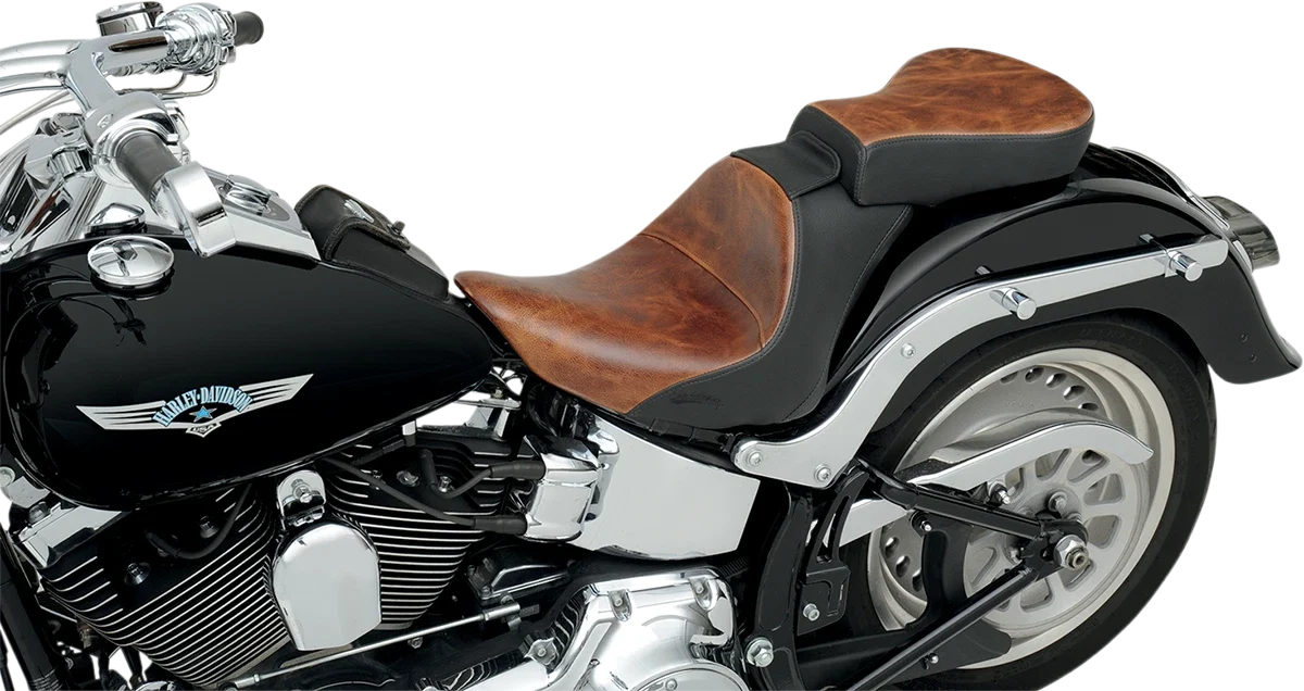 SADDLEMEN Lariat Seat for Softail (2006–2017) 806-12-0041B