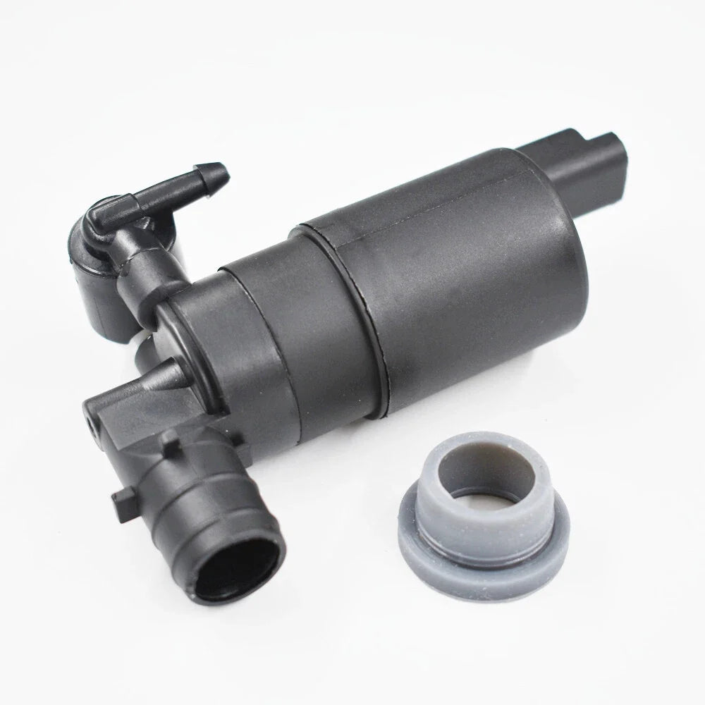 Windshield Washer Pump for Nissan Armada (2004–2015)