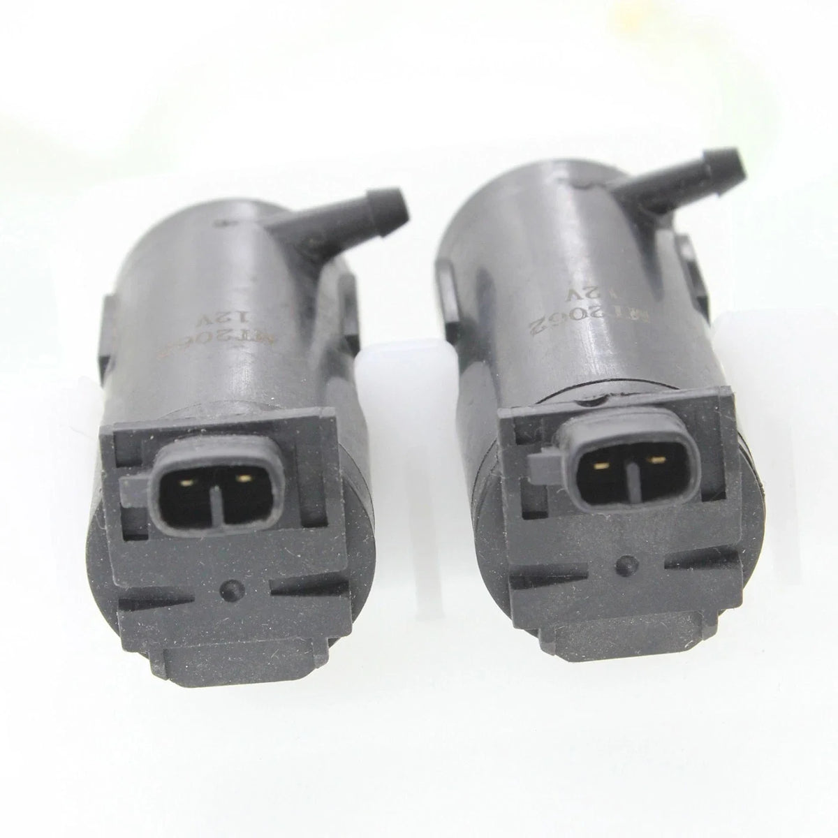 Windshield Washer Reservoir for Chevy Aveo5 / Pontiac G3