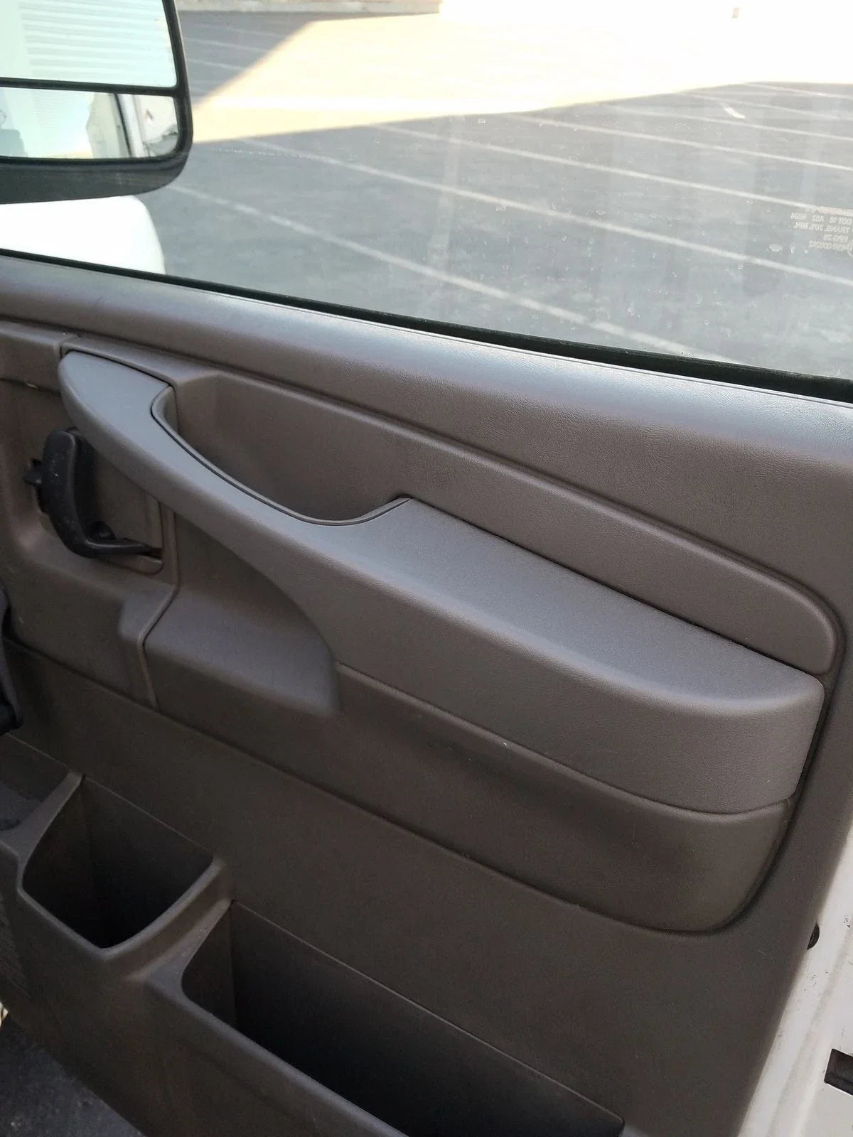 Pair of Inside Pull Door Handles for Chevrolet Savana Van 2003-2018