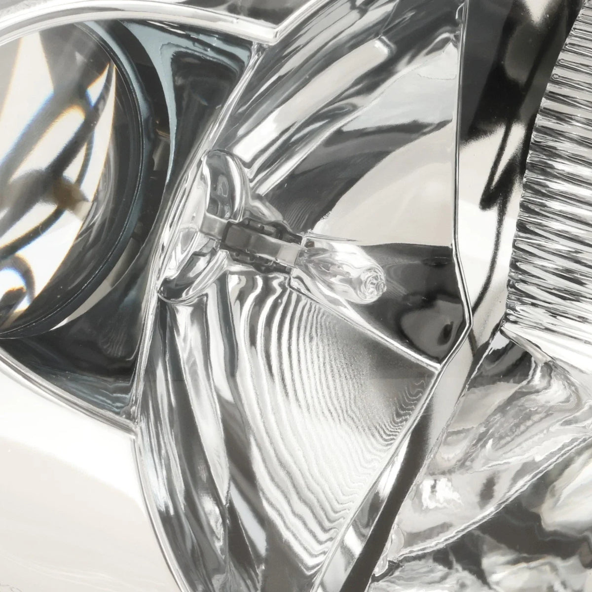 Right Side Headlight for 1998–2005 Volkswagen Beetle, Includes Bulb