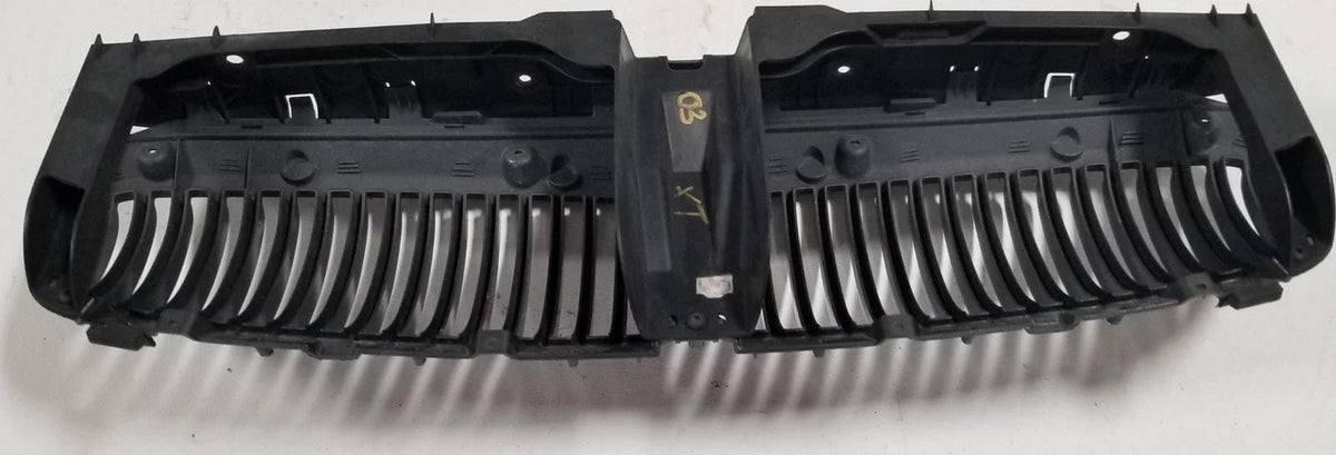 Grille Support for Jaguar X-Type (2002–2008)