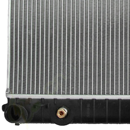 Car Radiator for Chevrolet Colorado and GMC Canyon 2004-2012