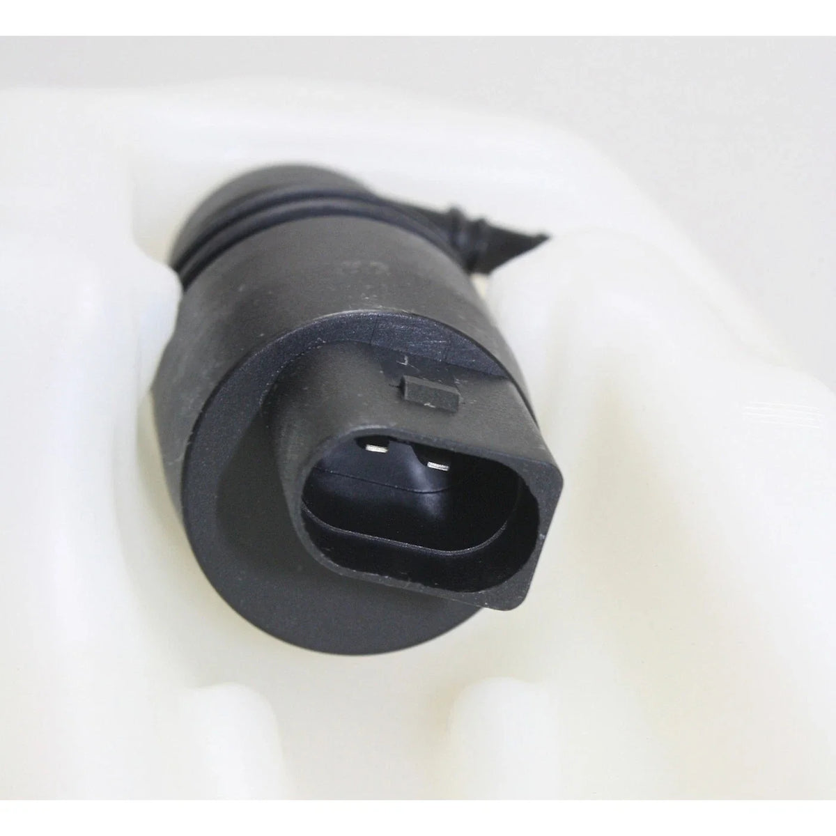 Washer Reservoir for Chevrolet Volt (2011–2012)